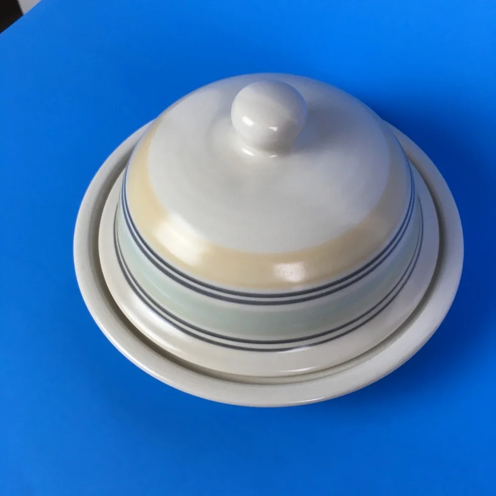 Pfaltzgraff Key Largo Round Covered Butter Dish